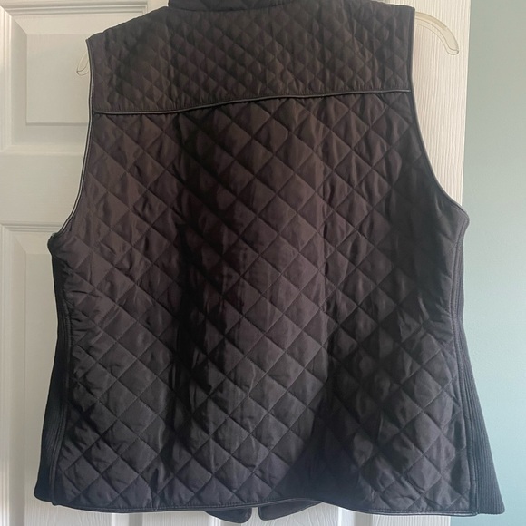 Chico’s vest !!!FIRM - Picture 2 of 5